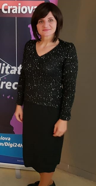 Daniela Bîciu a plecat de 19 ani din România, dar strânge fonduri pentru copiii din Oltenia