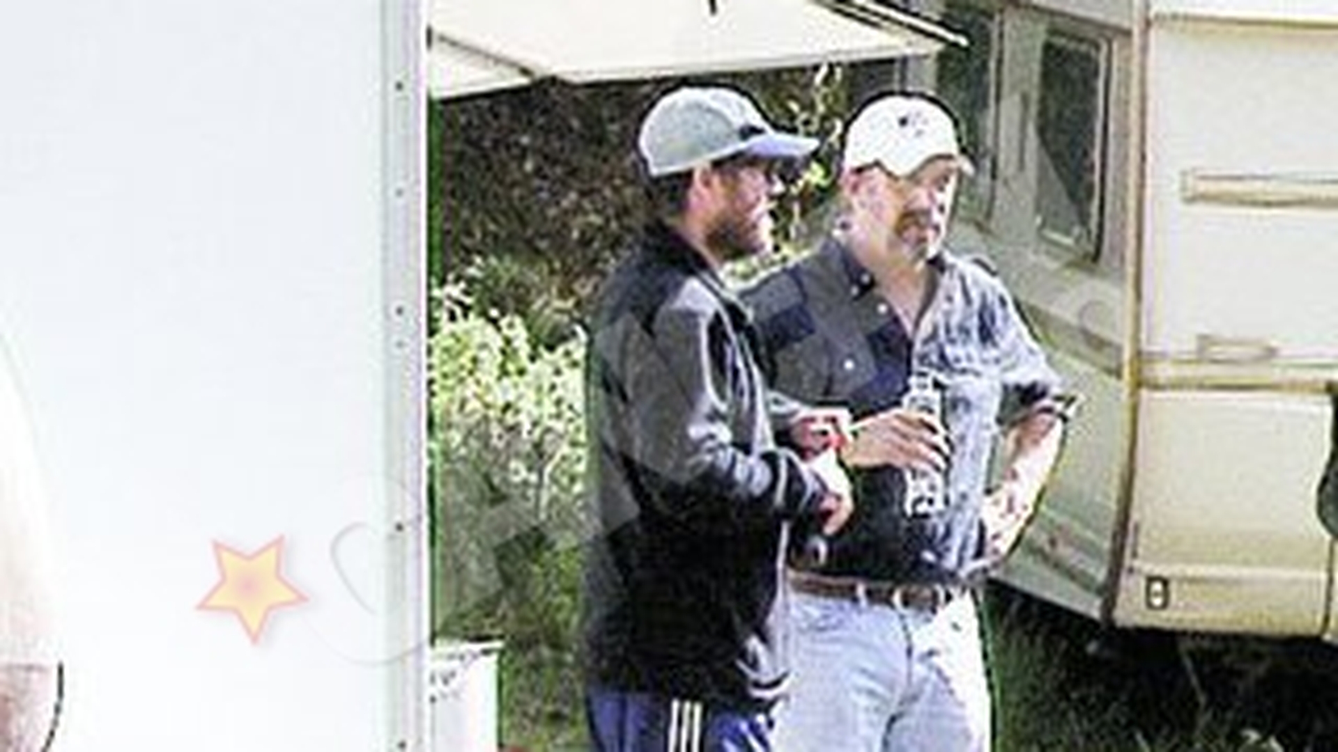 La Brasov, Kevin Costner imparte apa si cafeaua cu echipa de filmare! Si-a lasat fitele in America