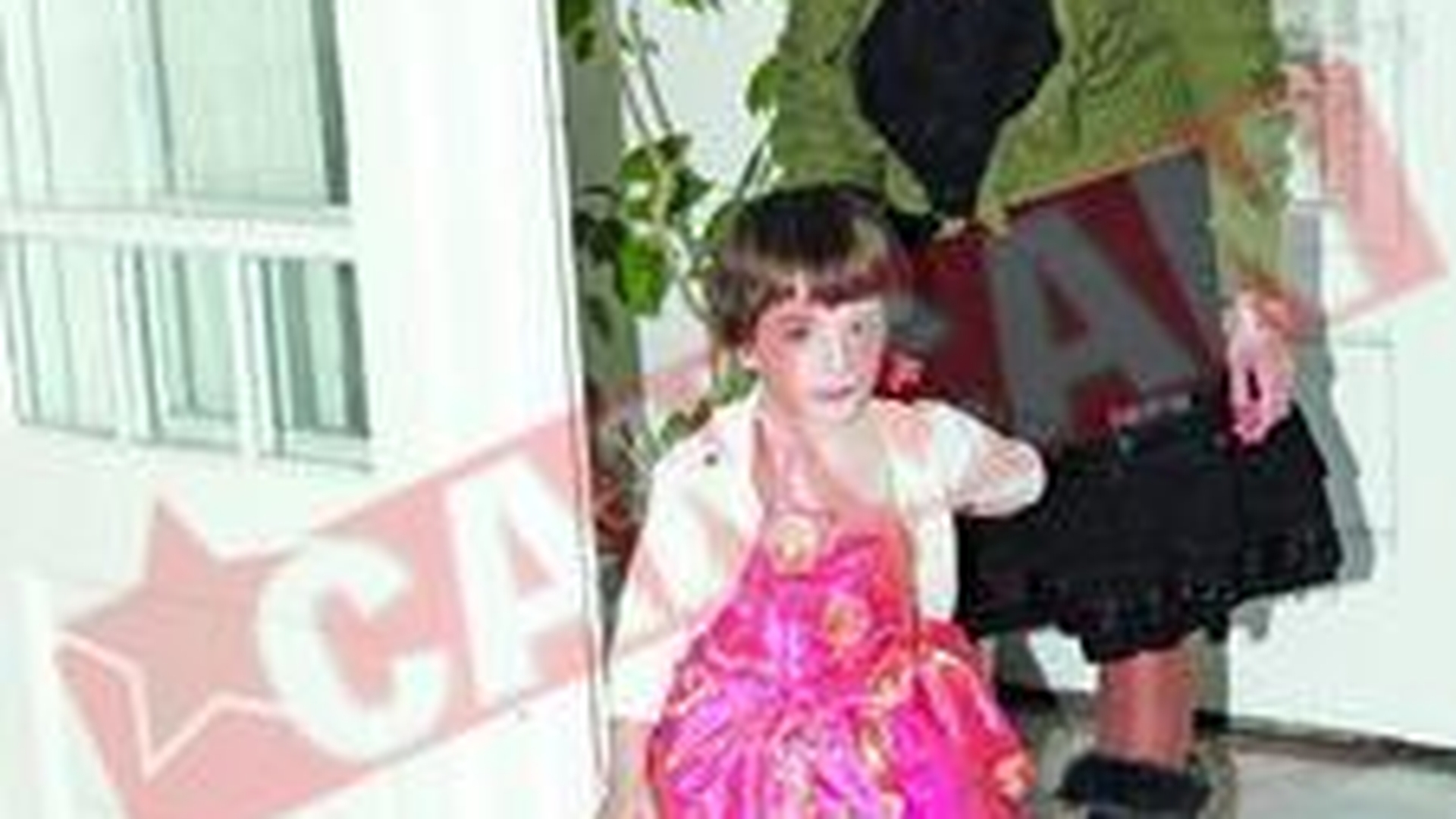 Adriana Iliescu isi duce fetita la impartasanie