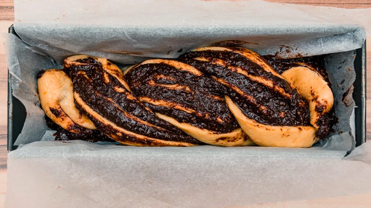 Când expiră cozonacul? Iată semnul care îți arată că trebuie să-l arunci