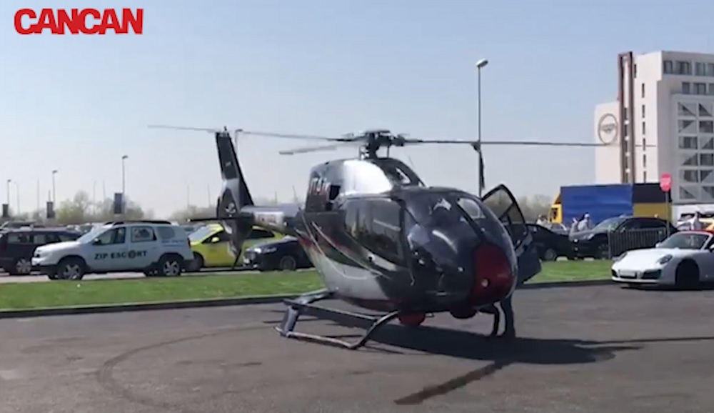 Aeronava care a aterizat în fața clubului Nuba din Mamaia