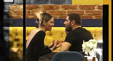 A vrut s-o sărute, dar s-a lovit de...pahar! Ramona Olaru l-a băgat în ședință pe Cazacu, la petrecerea din restaurantul lui Dani Oțil