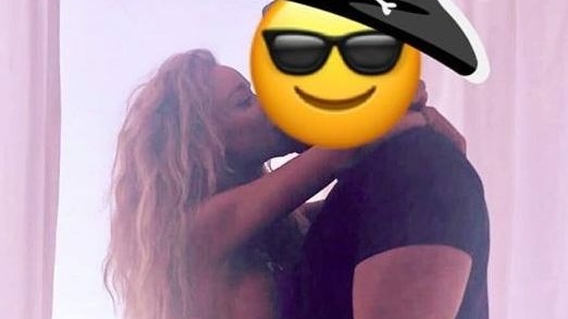 Nu se mai ascund deloc! Cu cine s-a sărutat Bianca Drăgușanu