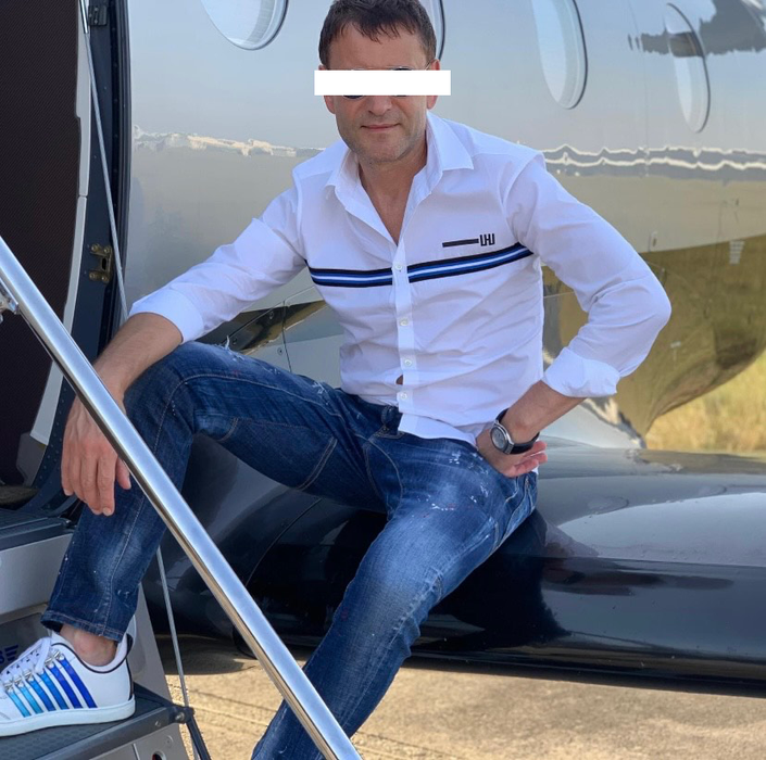 "Regele înghețatei", un adevărat "devorator" de tinere din lumea bună a Capitalei