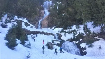 Locul de poveste din România care lasă turiștii fără cuvinte. Mii de oameni îl vizitează anual