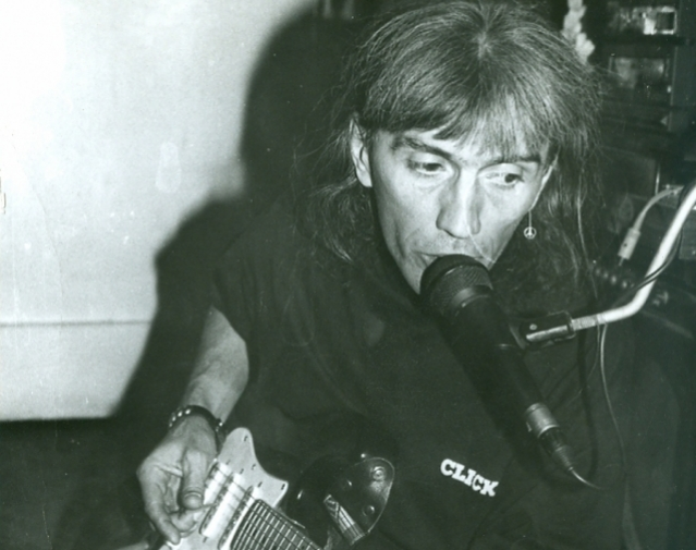 Mormântul lui Valeriu Sterian, vandalizat! Cine este vinovatul