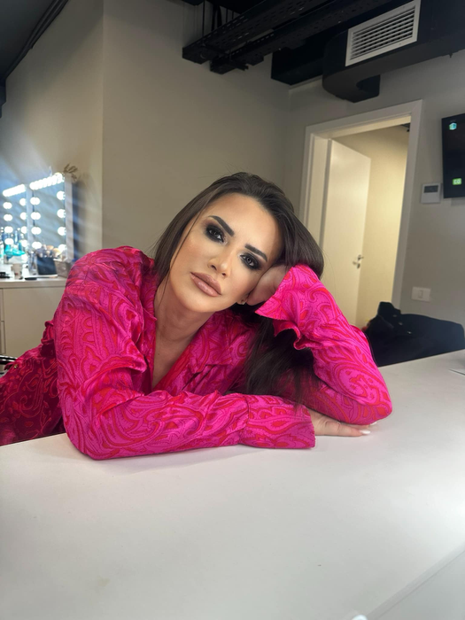 Mara Bănică are și o altă emisiune, de succes, pe lângă ”Un show păcătos” (Foto: Facebook)