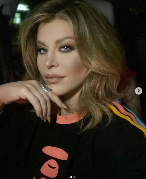 VIDEO | Loredana Groza, aproape să arate mai mult decât ar fi vrut! Ce gafă a făcut artista
