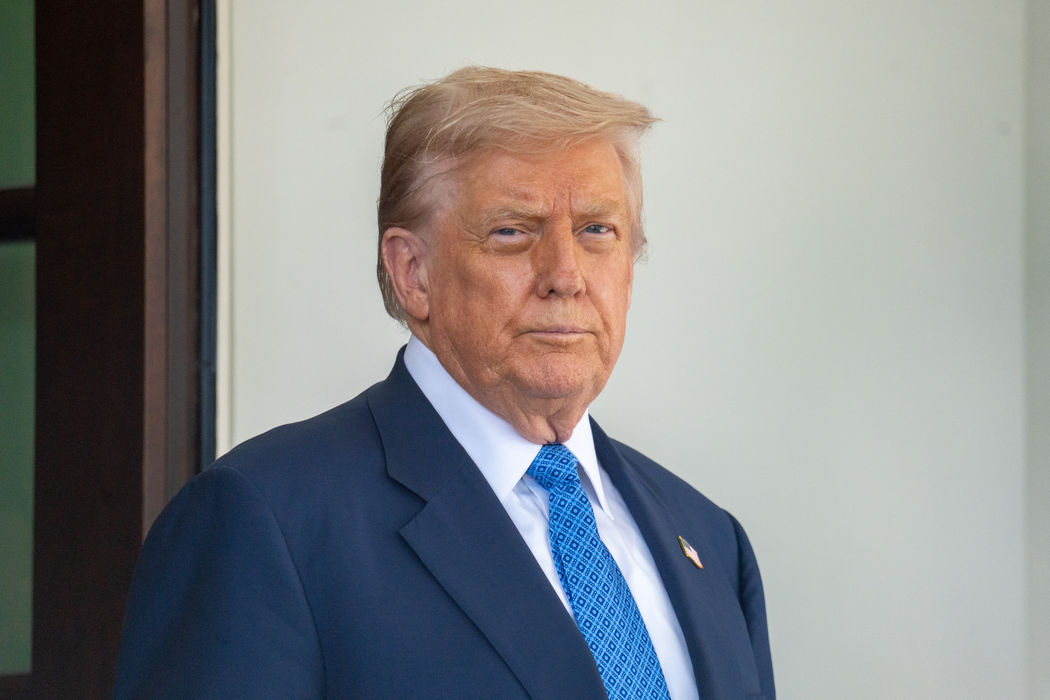 Trump anunță ruperea acordului cu Iranul. Declarații dure: „Sunt oameni bolnavi” Foto: Shutterstock