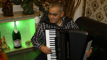 Fabuloasa poveste a celui mai rapid acordeonist: I-a dat numele lui Adrian Minune si a cucerit Franta cu muzica lui!