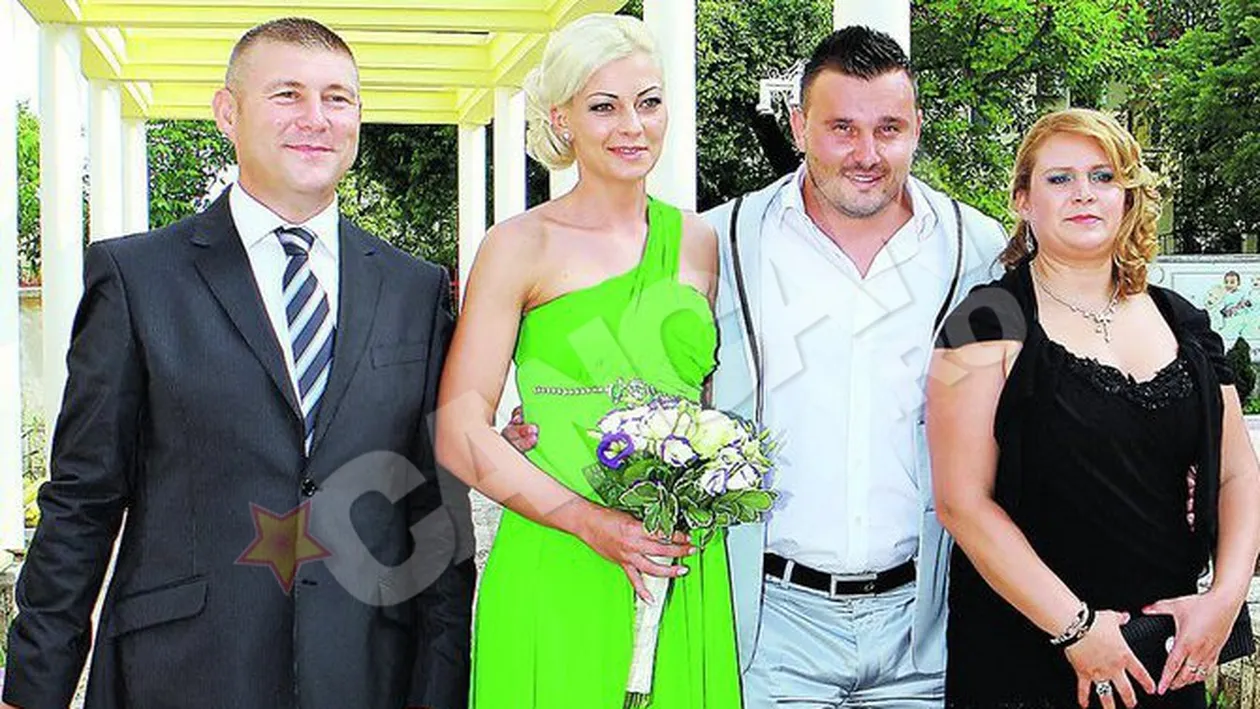 Flavius Dobre s-a casatorit cu Gabriela Vasile! Rugbistii au dansat pana in zori cu handbalistele