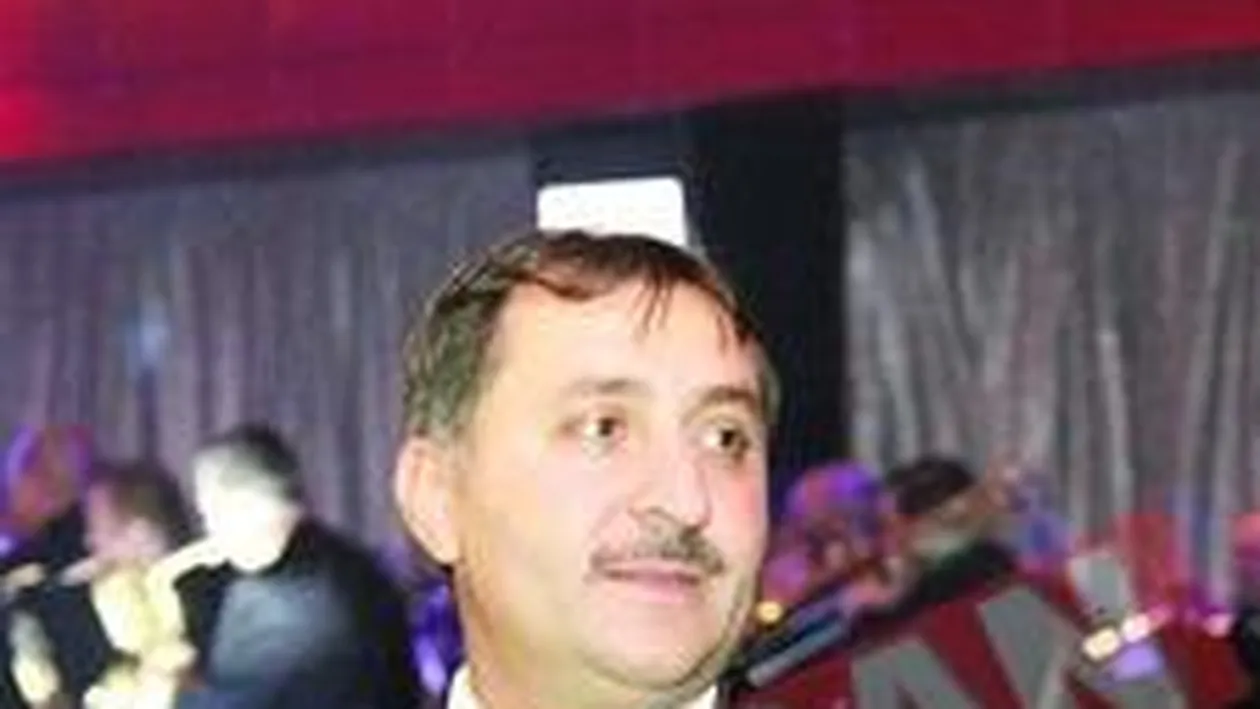 Iliescu ar lupta din greu cu Vali Vijelie sau Florin Salam