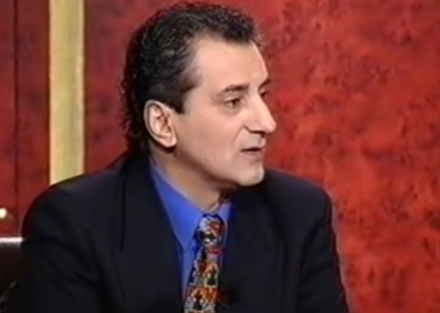 Milionarul şi-a promovat afacerile sub sloganul  ”Un pic mai bine pentru dumneavoastră!”