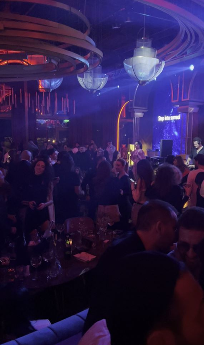 Miliardarul Hector Bitar și-a făcut de cap în Nuba cu Alice Constantinică, în văzul tuturor (Foto: CANCAN.RO)