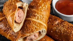 Îngrașă sau nu? Câte calorii are un covridog din simigeriile Petru din România?