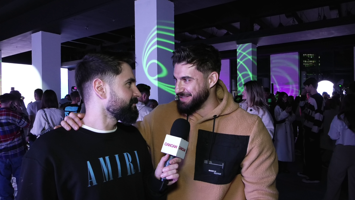 Andi Constantin: "Oamenii nu iubesc, se atașează. Și atașamentul ăsta creează o nevoie disperată de a-l modela pe celălalt. Și atunci devine «eu îmi imaginam că îmi iei flori, bărbatul perfect din capul meu trebuie să-mi ia flori, ăsta nu mi-a luat», dar nu vede 99% din lucrurile bune pe care le-am făcut!" (Foto: captură video)