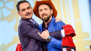N-ai fi crezut! Cine câştigă mai bine, Dani Oţil sau Răzvan Simion? Din ce mai fac bani vedetele Antena 1