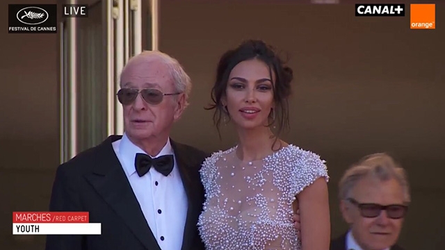 Madalina Ghenea, SENZATIE pe covorul rosu de la Cannes! Bruneta a stralucit intr-o rochie creata de Cristina Savulescu