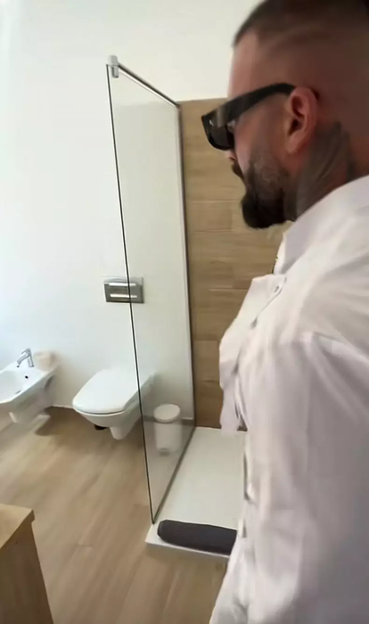 Cum arată vila lui Marcel de la Insula Iubirii. Casa are piscină, saună și o curte imensă: ”Aici e un view superb ca sa vezi ”sumpsetul””