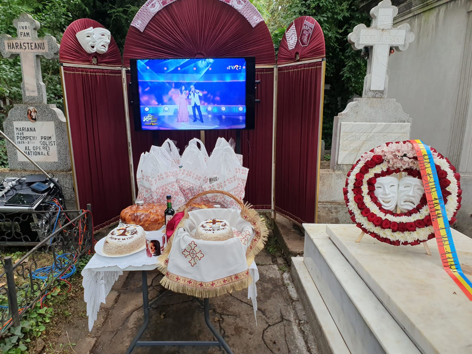 40 de zile fără Ion Dichiseanu! Imagini în premieră de la parastasul marelui actor