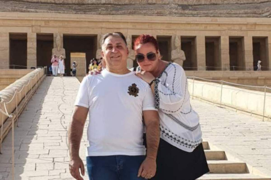 Vali Vijelie și-a dus ”mama la copii” în vacanță în Bali. Carmen Rusu, în ipostaze inedite