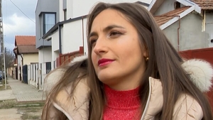 Femeia din imagine a plătit 600 de lei pentru un Revelion de vis, dar a trăit un coșmar. Ce a aflat cu doar câteva ore înainte