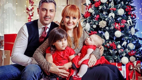 Alina Sorescu, imagine de colecţie cu fiicele ei! Artista a dezvăluit cea mai mare dorinţă pe care şi-a pus-o de Crăciun