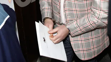 Primele imagini cu Bianca Brad dupa ce a aflat ca tatal copilului ei este acuzat de terorism! Pe fata ei se citeste tristetea!