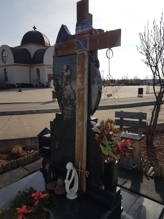 Mormântul Aurei Ion, la șase ani de la tragedia din Apuseni