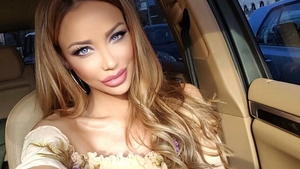 Imagini superexclusive cu BIANCA gravidă. Îşi pune sarcina în pericol?