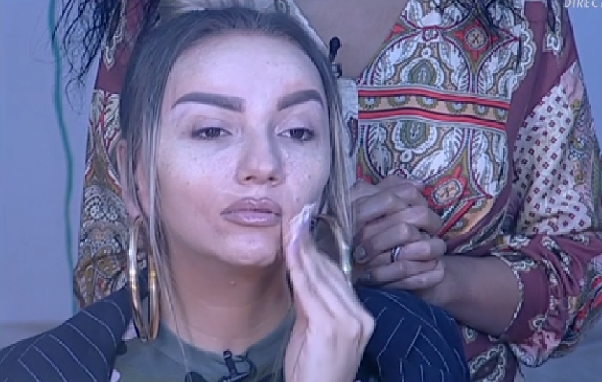 Bad Angie s-a demachiat în direct la TV! Cum arată adevărata ei față