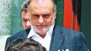 Dupa investitii de peste 100 de milioane de euro, Patriciu a cerut in instanta insolventa Mic.ro