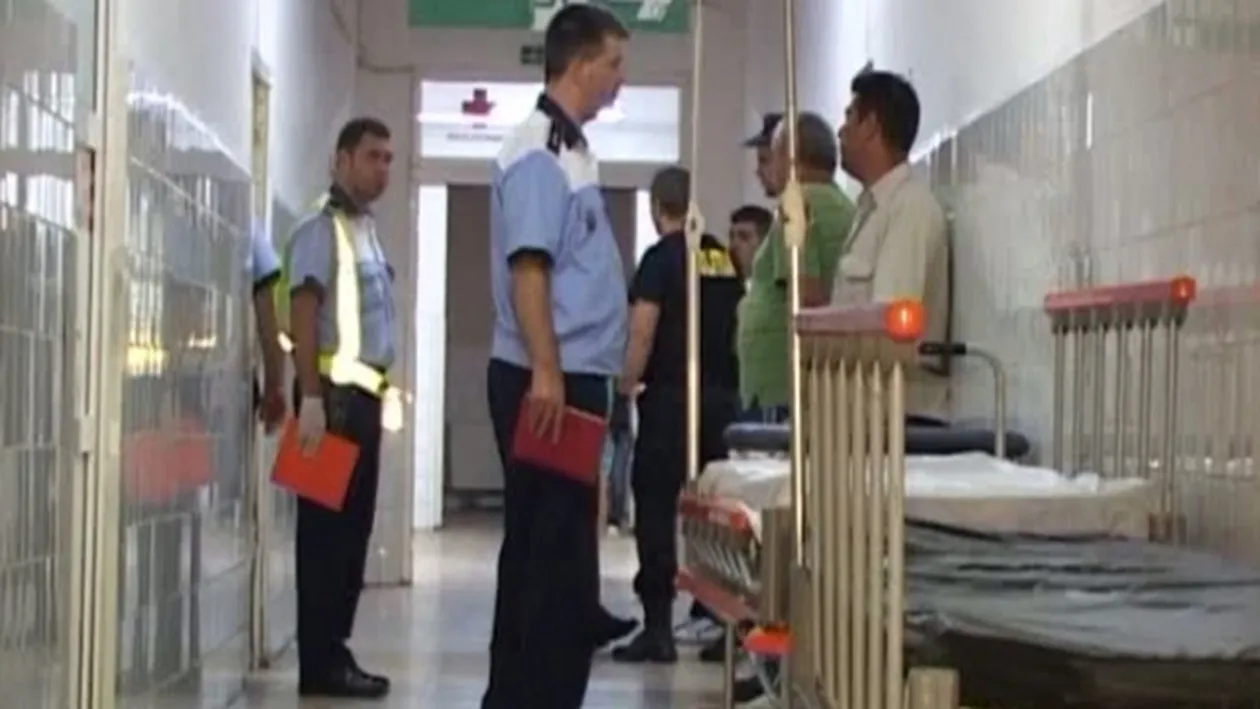 Scandal la Vaslui! Un tânăr a încercat să lovească un jandarm cu toporul, dar a fost împuşcat de către un poliţist