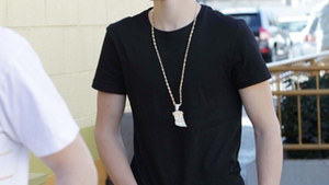 Justin Bieber vrea sa fie noul Michael Jackson! Se crede deja "Prince of Pop"!