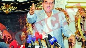 Gigi Becali e aparat de avocatul lui Omar Hayssam