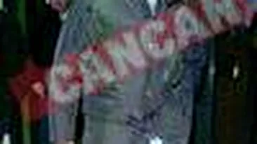 Regina vrea avion ca al lui Abramovici