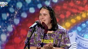 Reactiile incredibile ale unei doamne eliminata de la Romanii au talent! Uite ce fete face cand afla ca e eliminata!