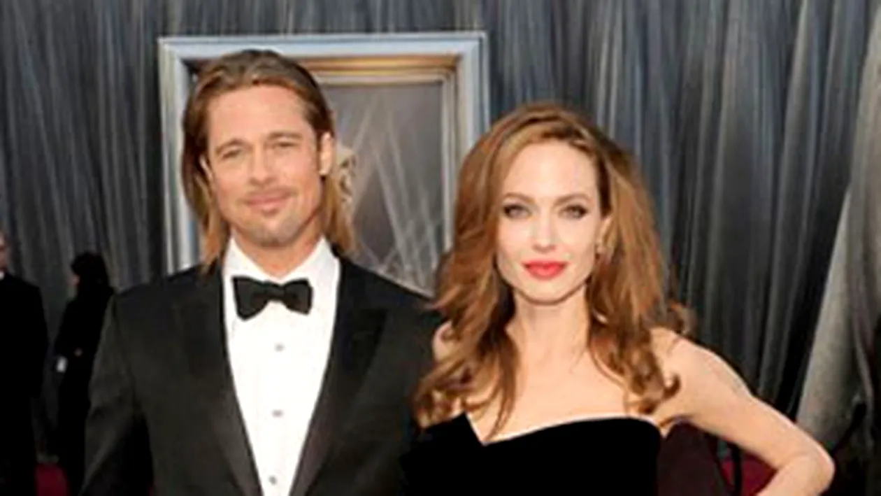 Cea mai tare gluma pe seama Angelinei Jolie dupa Oscaruri! Vezi ce a patit pentru ca si-a aratat prea mult piciorul!