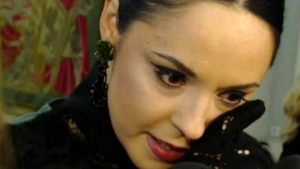 Au uitat că le vede o ţară întreagă şi... Au plâns în hohote la televizor