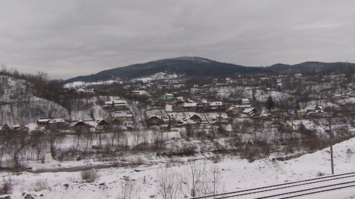 Aproape 80.000 de oameni din Prahova sunt fara curent de trei zile! Zapada a afectat retelele de inalta tensiune