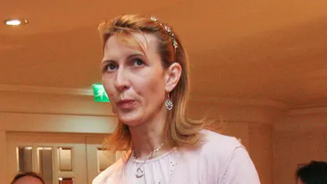 Incredibila evolutie a Monicai Iagar! Cum s-a transformat din ratusca plouata in blonda radioasa