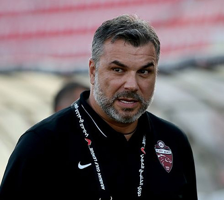 Cosmin Olăroiu n-a venit cu mâna goală din Emirate