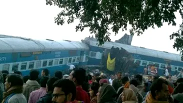 Un tren a deraiat în India! Cel puţin 95 de persoane au murit şi peste 150 sunt rănite