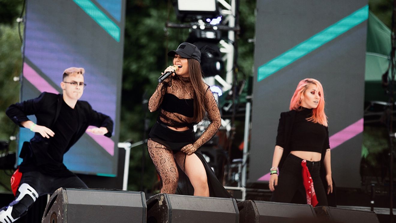 Nicole Cherry câştigă 2.000 de euro pe concert! Artista a dezvăluit ce face cu banii de a ajuns să nu aibă nimic pus deoparte