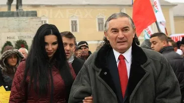 Miron Cozma si Marinela Nitu, 15 ani de la prima intalnire! El i-a scris poezii, ea i-a dedicat un cantec patriotic