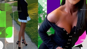 Roxana e sexy și obraznică! Cum arată bruneta care își scoate sânii la înaintare