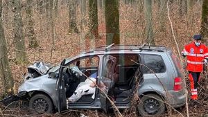 Accident cumplit la Schitu Duca. Șoferul unui autoturism a murit la volan