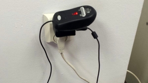 Un român a băgat mouse-ul în priză. Ce s-a întâmplat!
