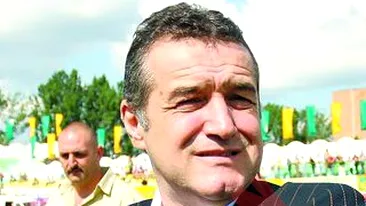 Gigi Becali a fost avertizat pentru discriminarea homosexualilor!