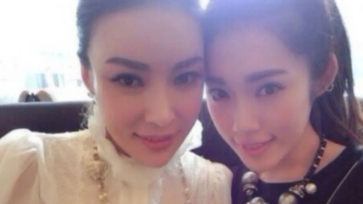 Iti dai seama care este mama si care este fiica? Concursul ciudat realizat de chinezi! Mamicile, mai mult decat SEXY